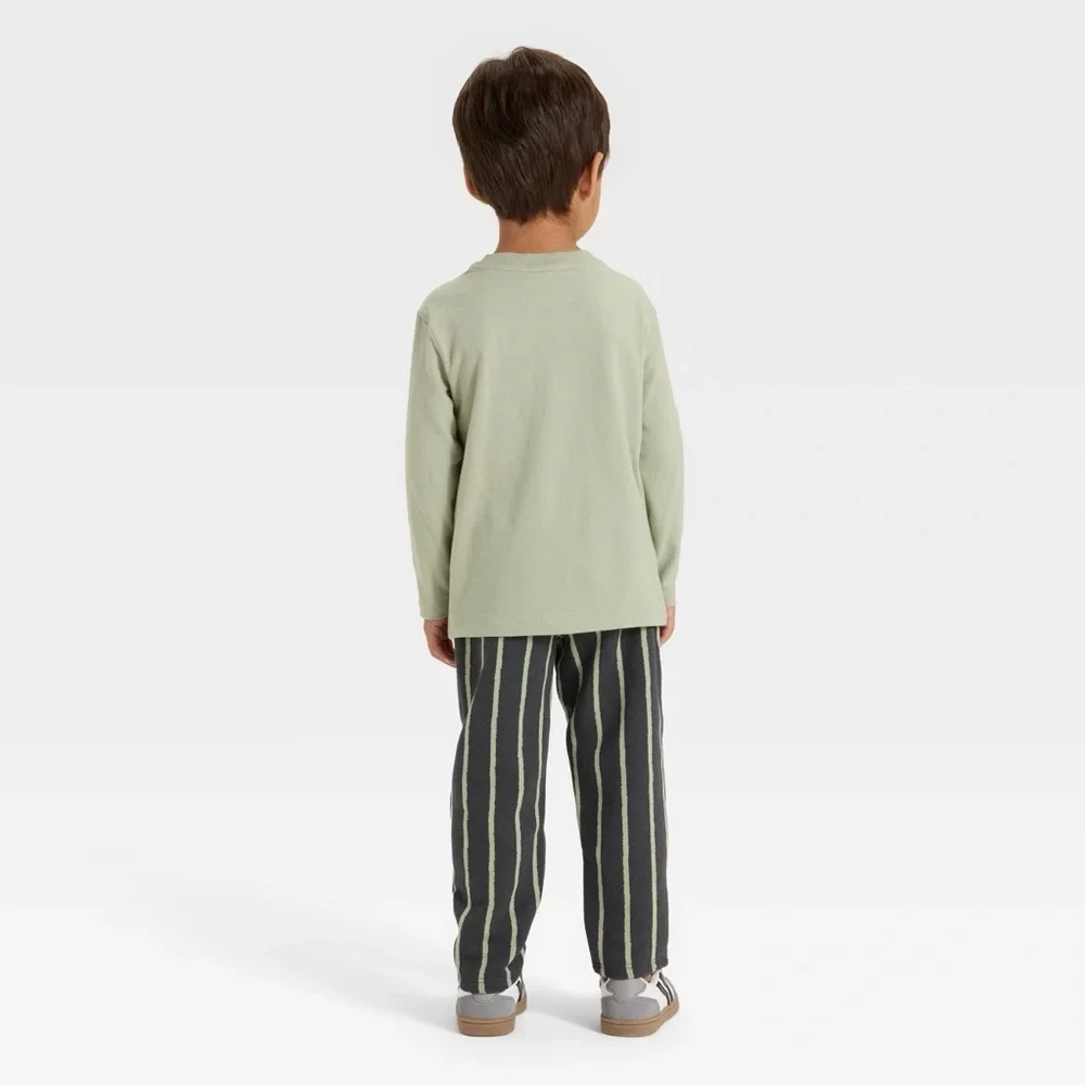 Boys' nwt Long Sleeve Halloween French Terry Shirt and Pants Set Frankenstein
